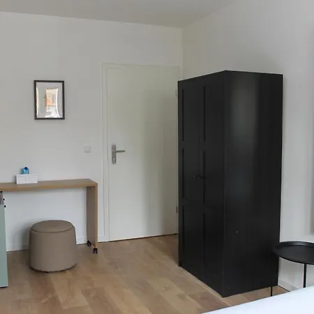 Homestay Gaestehaus Friedrichstrasse - Einzelzimmer Im Zentrum Paderborn